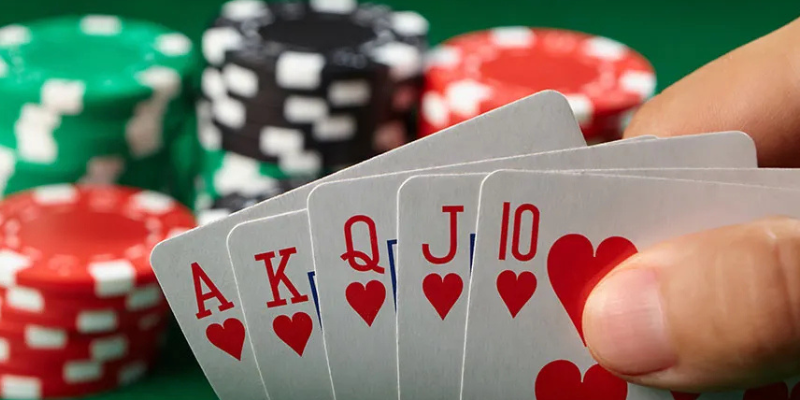 Phân tích đối thủ và chiến thuật chơi poker hiệu quả